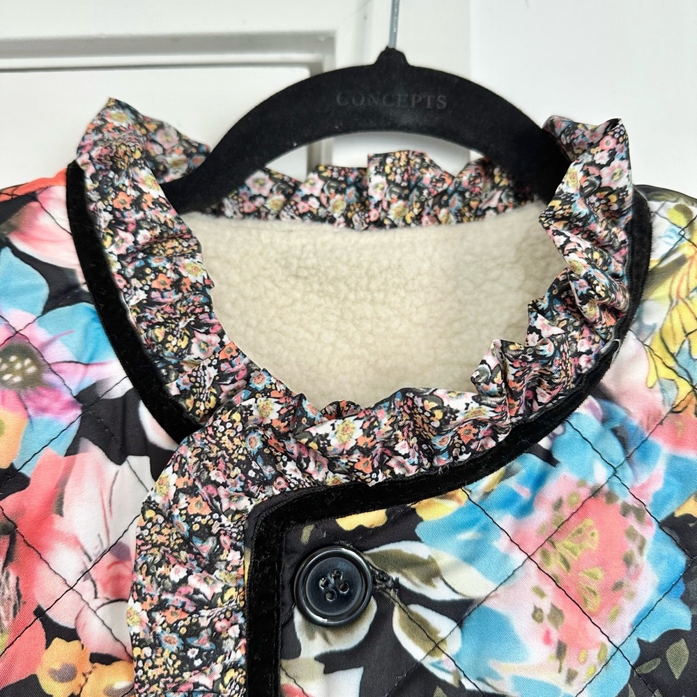 Quilt Floral Jacket with Fleece Lining - Picture 5 of 7